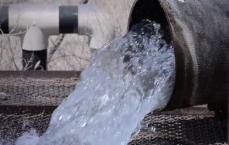 Flowing water from pipe